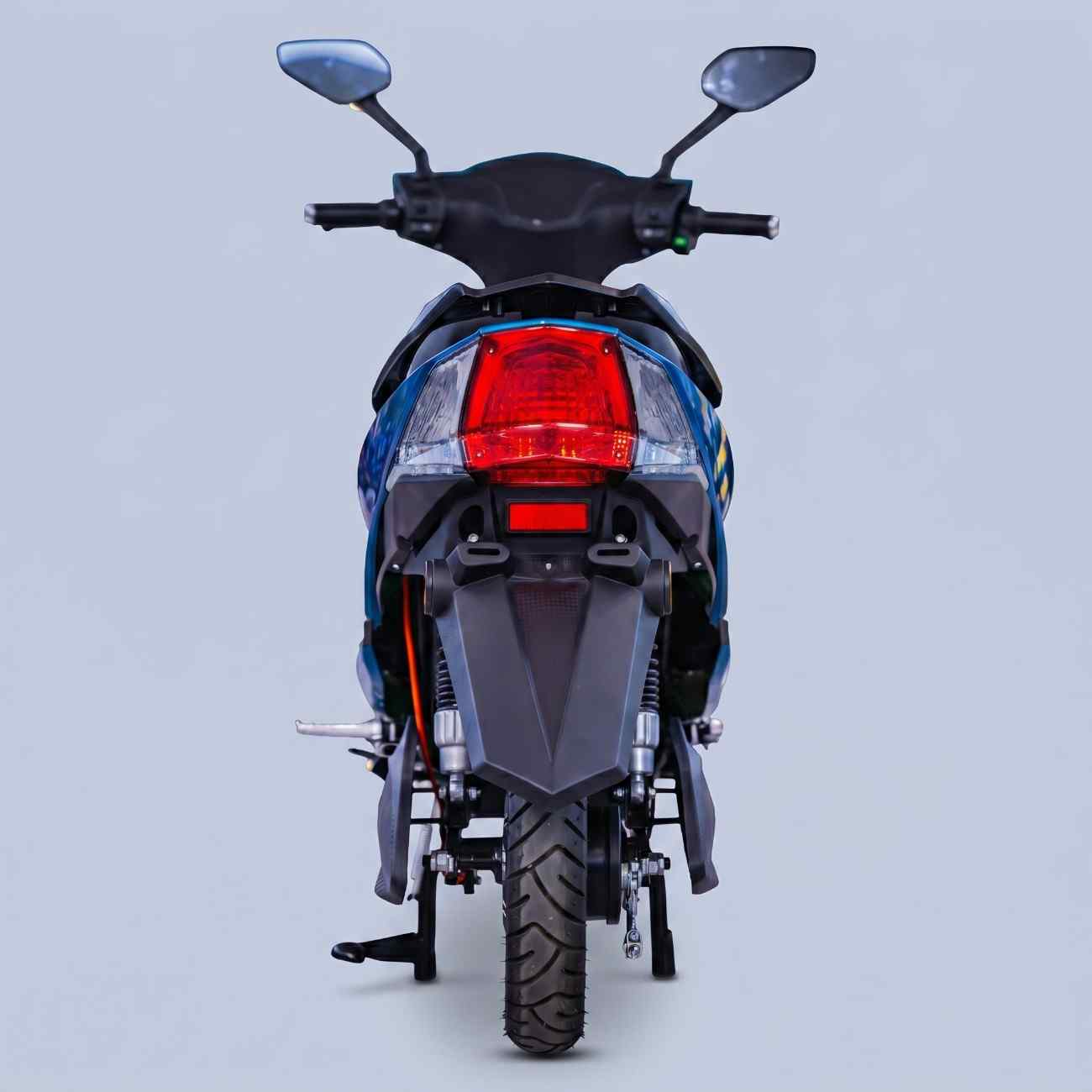 MegnaPlus-Rear